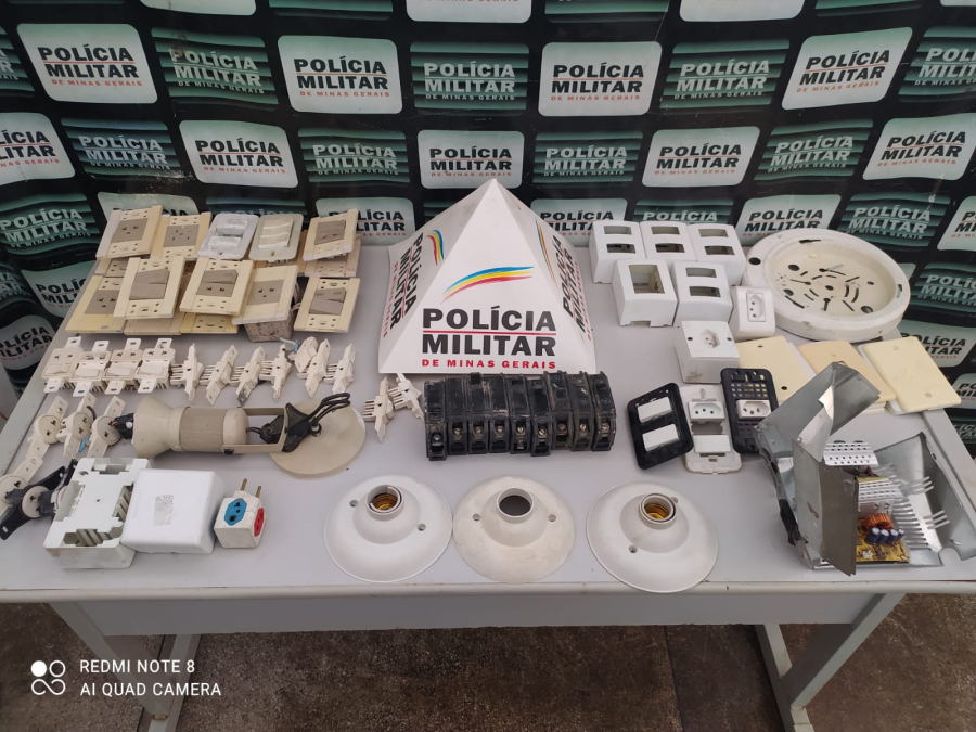 PM prende autor por receptação e recuperação de materiais furtados no prédio onde funcionou o Colégio São Francisco 